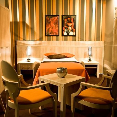 Hotel Kasyno Jarocin Room photo